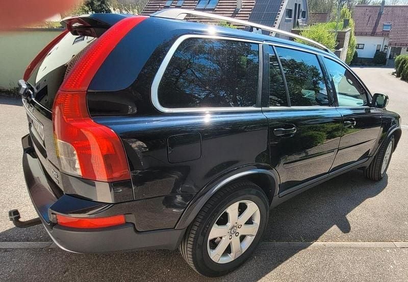 Second-hand Volvo XC90 Summum 200 CP (147 kW) 2011 Negru SUV
