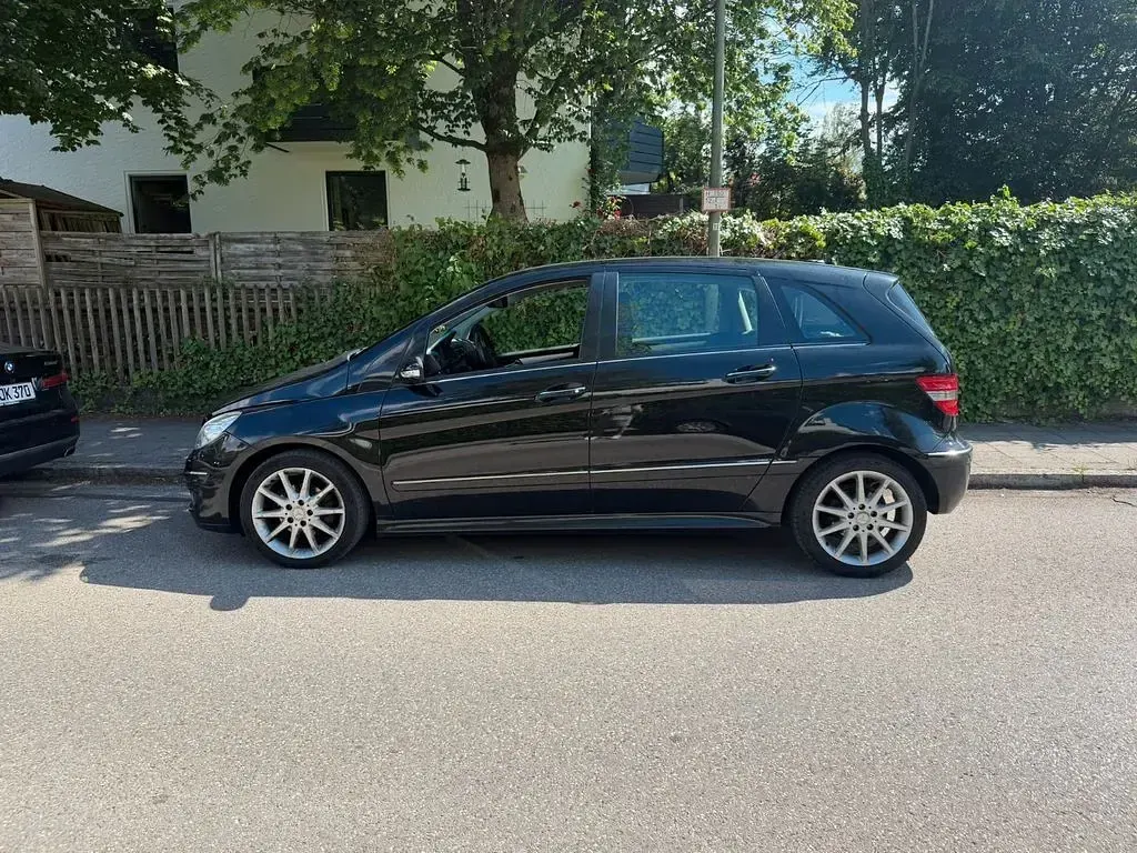 Gebraucht Mercedes B150 95 PS (69 kW) 2007 Schwarz Van / Kleinbus