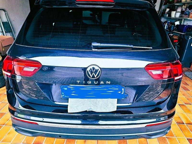 Gebraucht VW Tiguan Active 150 PS (110 kW) 2022 Schwarz SUV