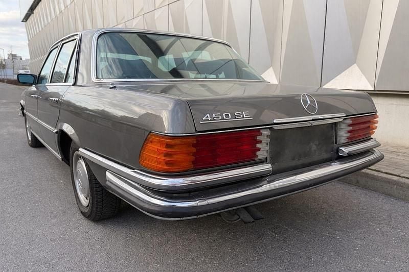 Gebraucht Mercedes 450 224 PS (164 kW) 1979 Grau Limousine