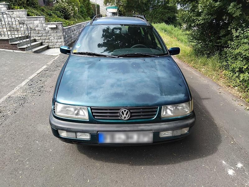 Second-hand VW Passat 101 CP (74 kW) 1996 Verde Break