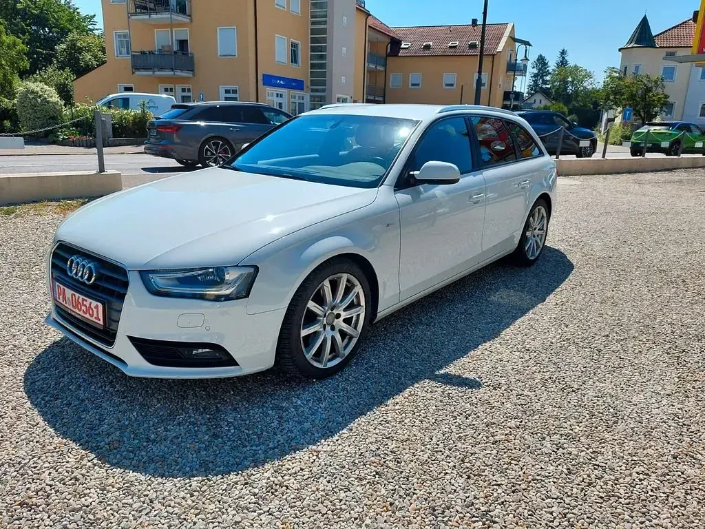 Gebraucht Audi A4 S-Line 177 PS (130 kW) 2012 Weiß Kombi