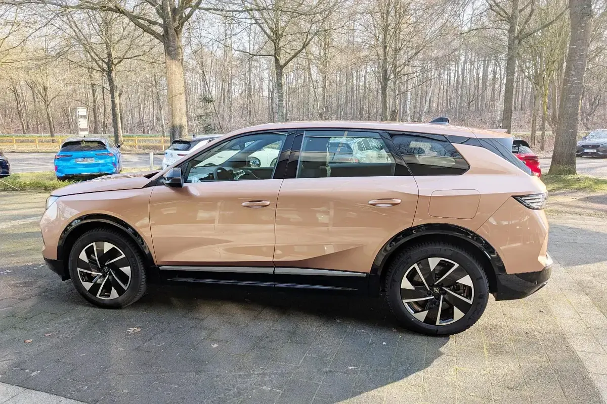 Gebraucht Opel Grandland Electric Edition 156 kW (213 PS) 2025 Impakt kupfer (metallic) SUV