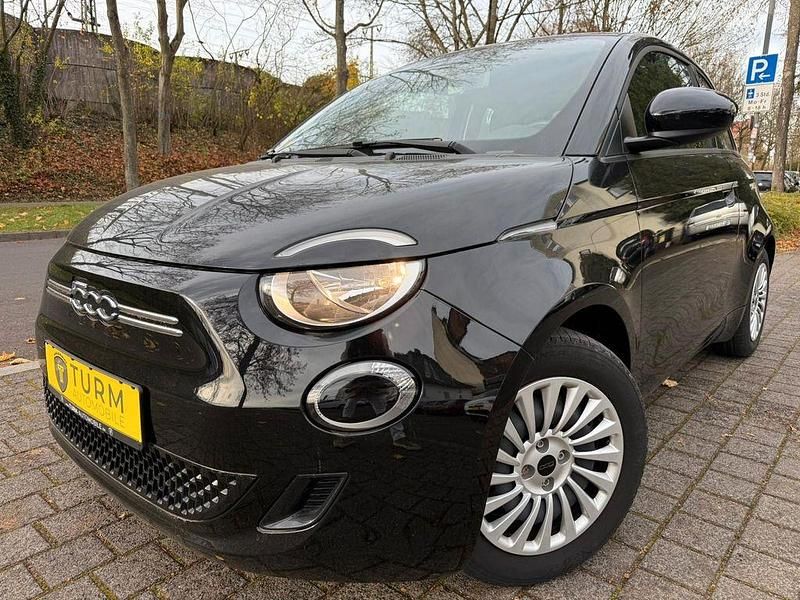 Schwarz Gebraucht 2022 Fiat 500e Kleinwagen | 11.790 € (Guter Preis) - Bild 1/4