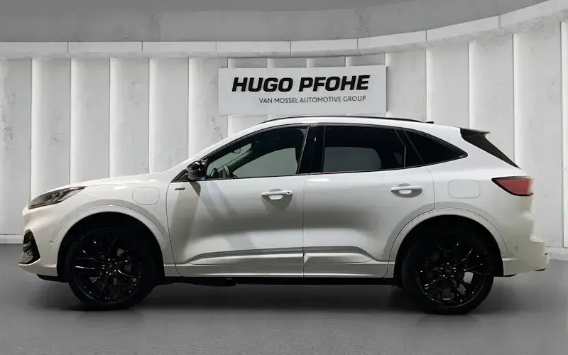 Gebraucht Ford Kuga ST-Line X 224 PS (164 kW) 2023 Weiß SUV