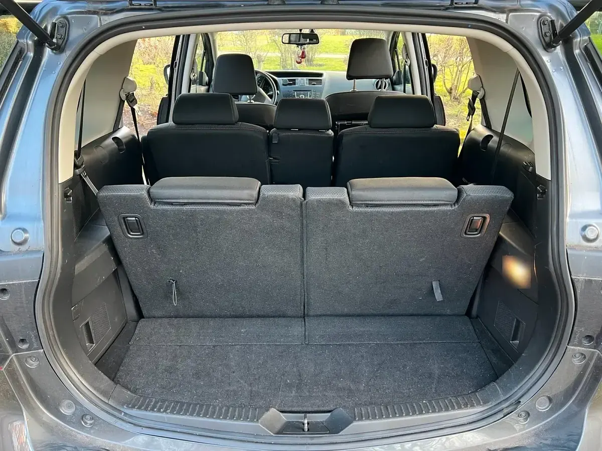 Gebraucht Mazda 5 150 PS (110 kW) 2013 Grau Van / Kleinbus