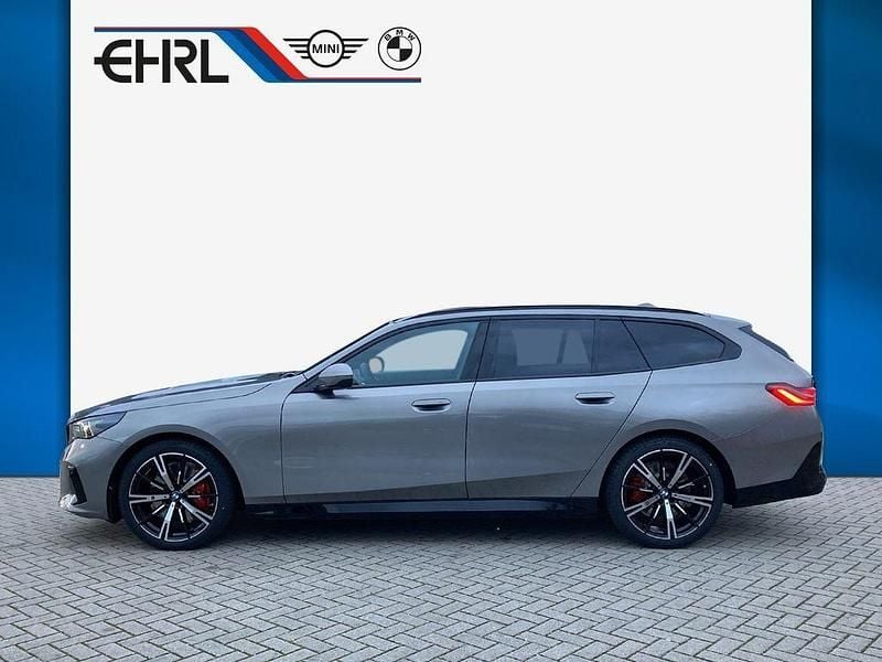 Neu BMW 540 M Sport 286 PS (210 kW) 2025 Grau Kombi