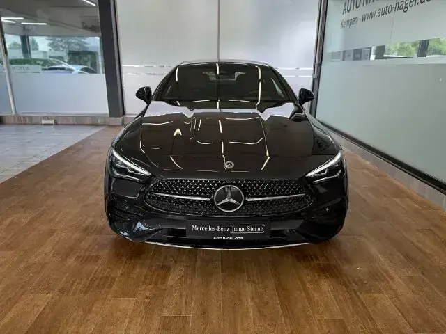Gebraucht Mercedes CLE220 AMG 197 PS (144 kW) 2024 Graphitgrau Coupé
