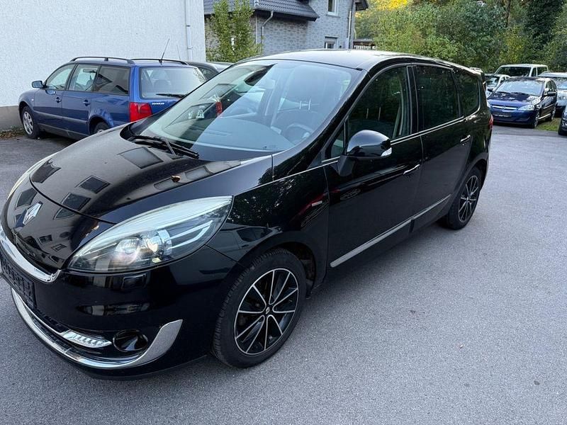 Blau Gebraucht 2012 Renault Scénic III Bose Edition Van / Kleinbus | 3.900 € (Fairer Preis) - Bild 1/4