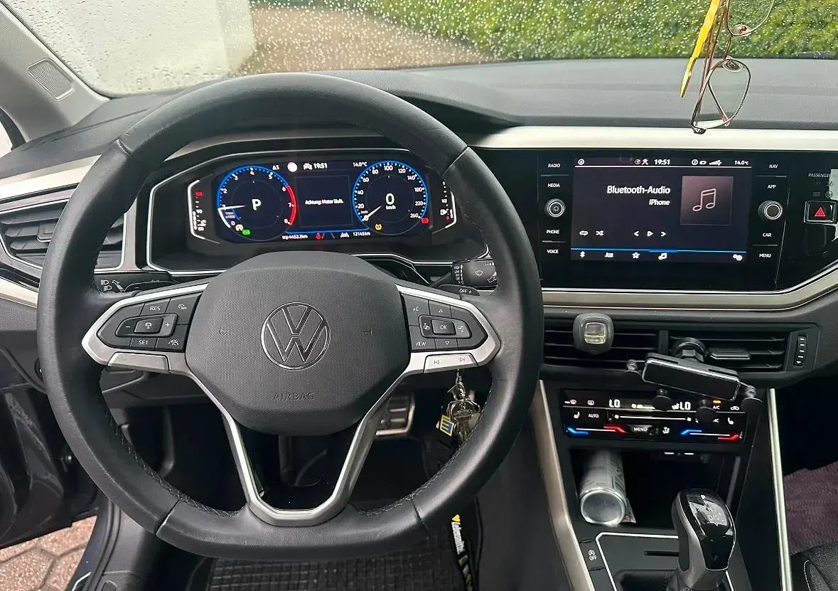 Gebraucht VW Polo Move 95 PS (69 kW) 2024 Grau Kleinwagen