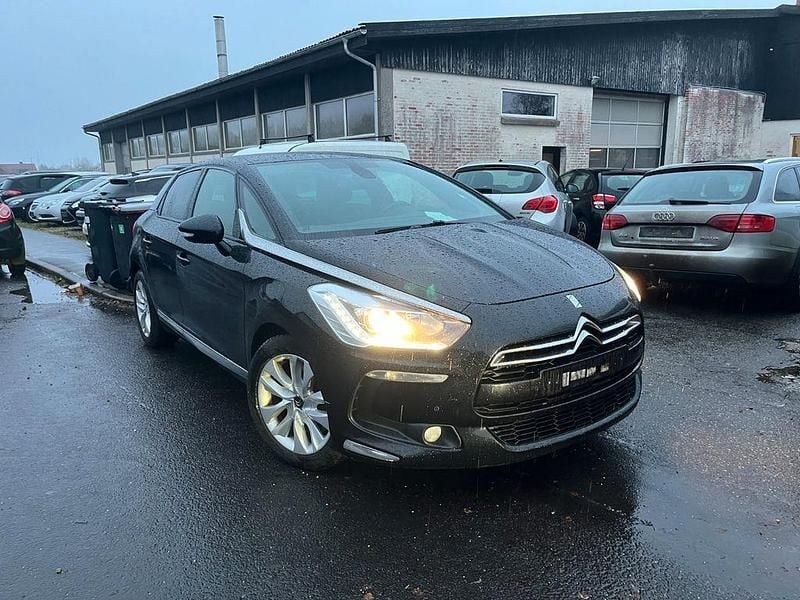 Gebraucht Citroën DS5 Sport Chic 181 PS (133 kW) 2014 Schwarz Kleinwagen