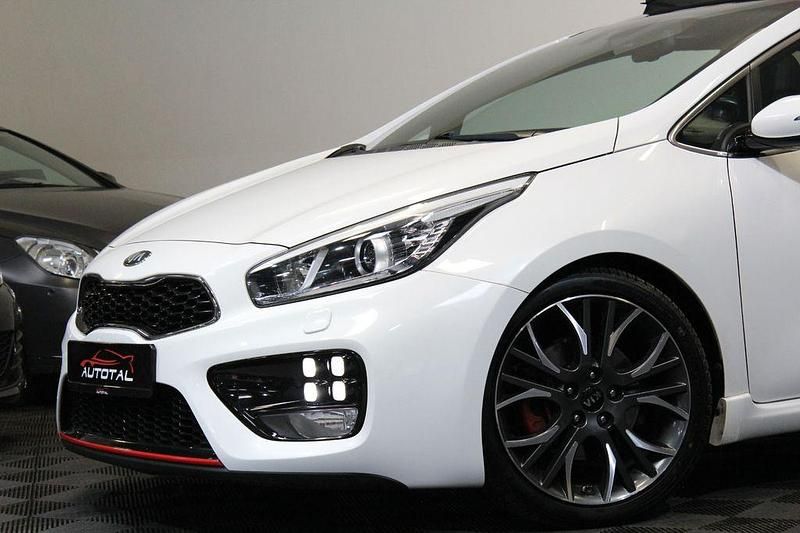 Gebraucht Kia Ceed GT GT 204 PS (150 kW) 2013 Weiß Coupé