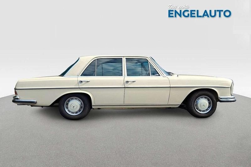 Hellelfenbein Gebraucht 1971 Mercedes S280 SE Limousine | 49.980 € - Bild 1/4