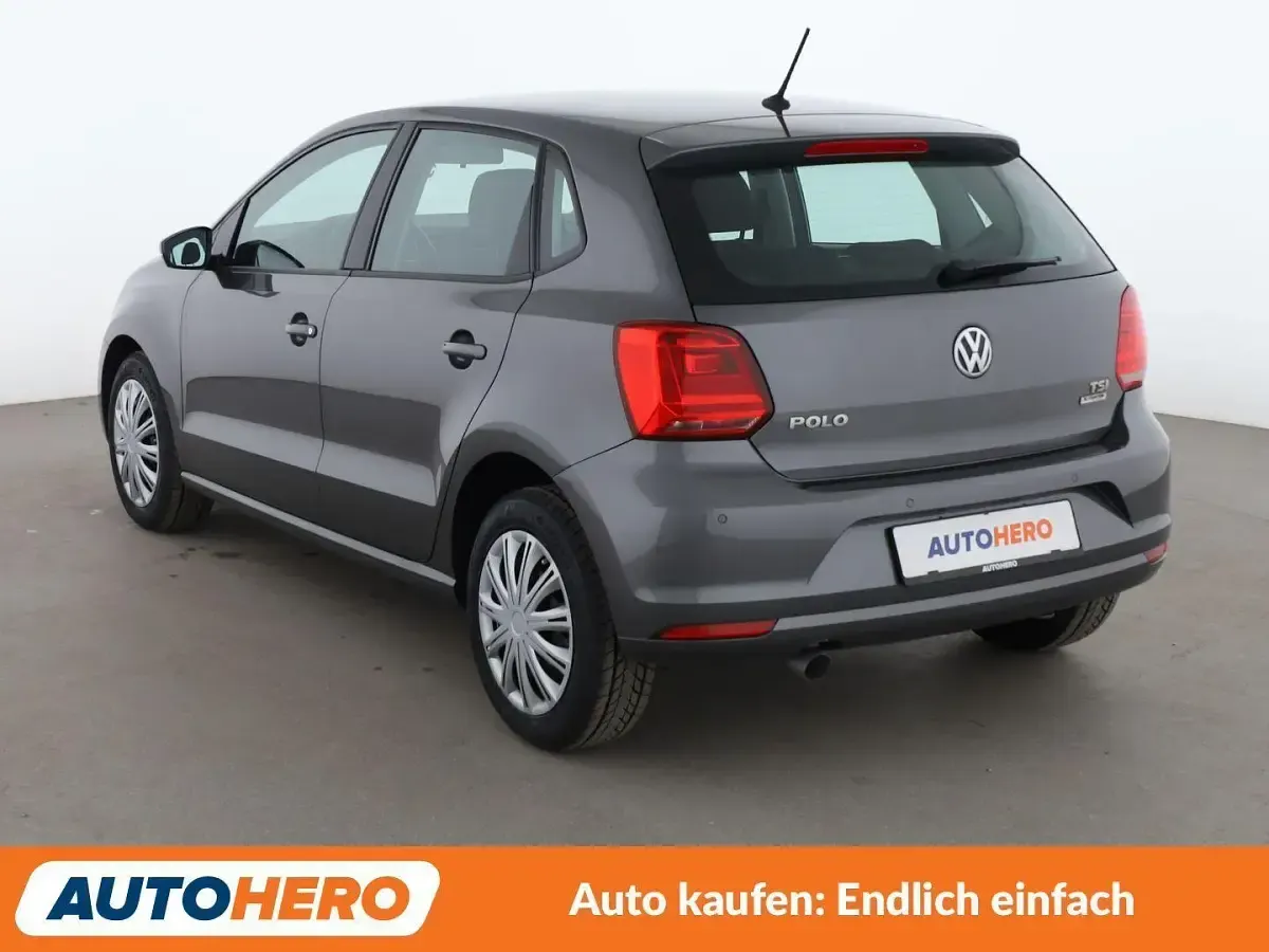 Gebraucht VW Polo Comfortline 90 PS (66 kW) 2017 Grau Kleinwagen