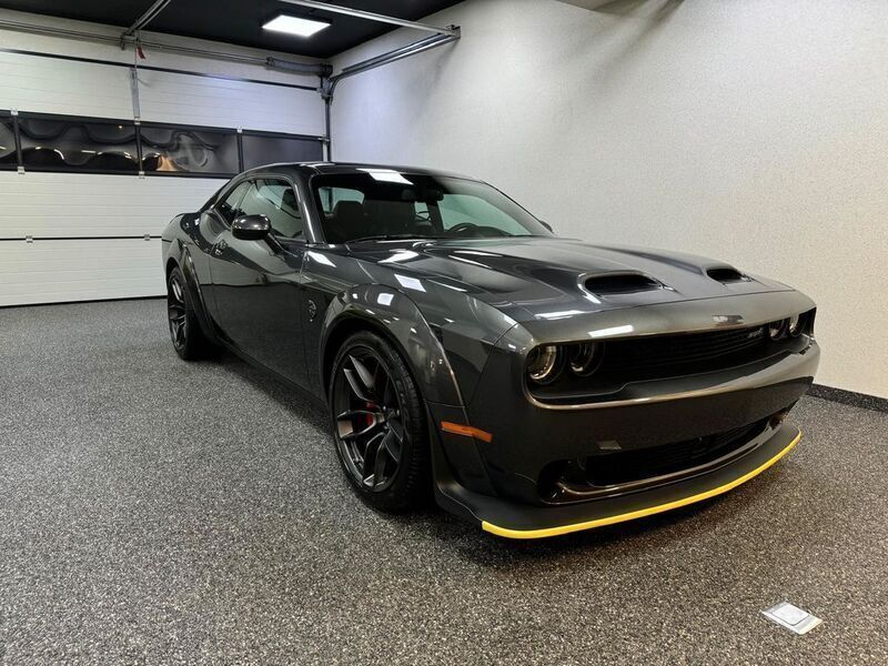 Grau Neu 2025 Dodge Challenger Coupé | 88.600 € (Fairer Preis) - Bild 1/4