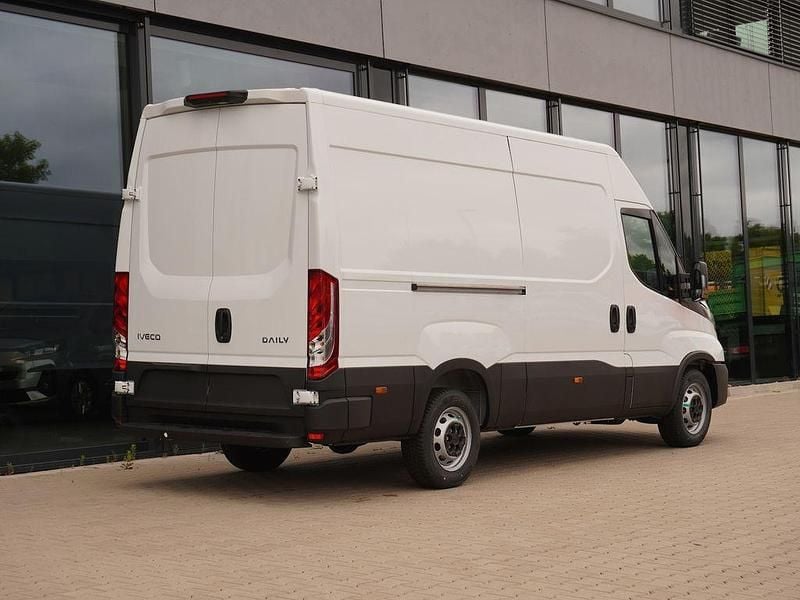Neu Iveco Daily 175 PS (128 kW) 2026 Weiß Van / Kleinbus