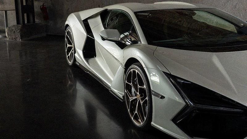 Weiß Neu 2025 Lamborghini Revuelto Coupé | 618.500 € - Bild 1/4