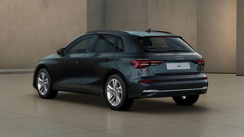 Gebraucht Audi A3 Ambiente 150 PS (110 kW) 2025 Manhattangrau Limousine