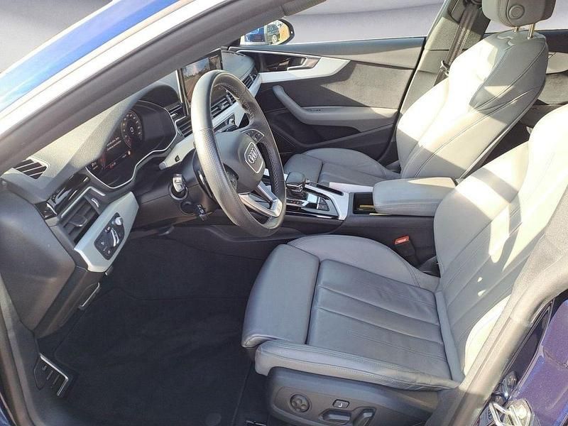 Gebraucht Audi A5 Sportback Basis 204 PS (150 kW) 2022 Blau Kleinwagen