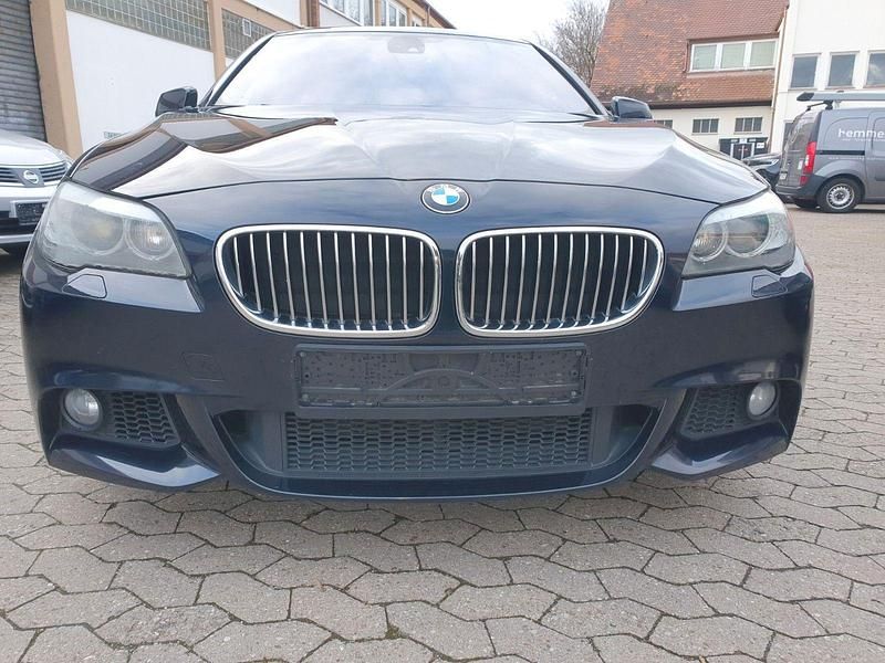 Gebraucht BMW 535 M Sport 313 PS (230 kW) 2012 Blau Kombi