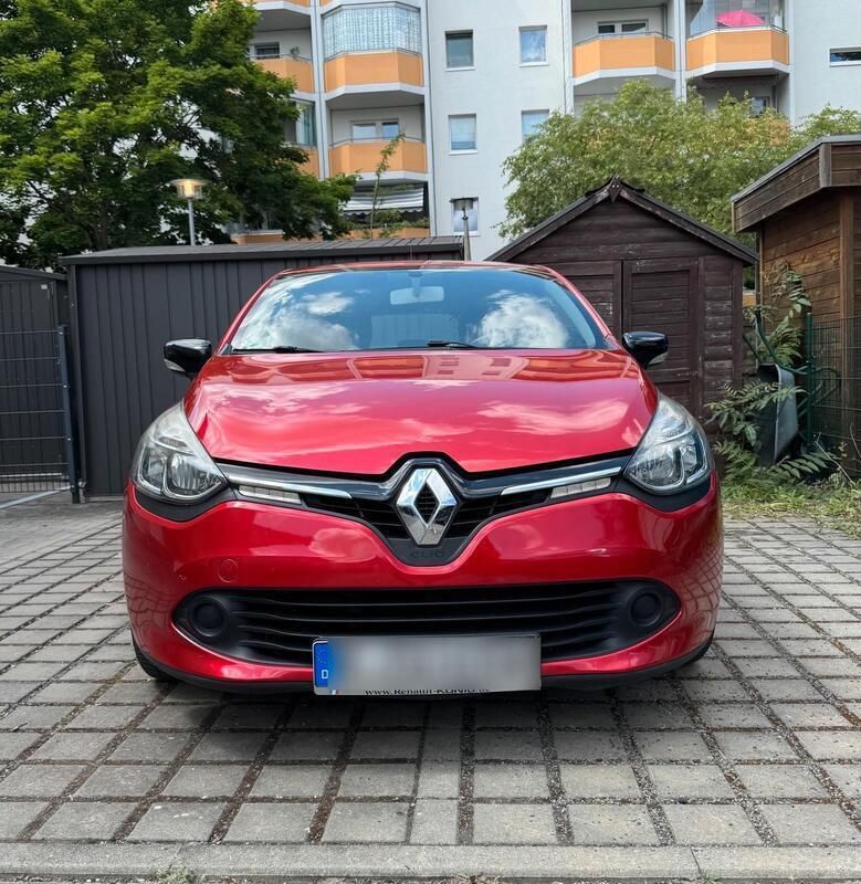 Rot Gebraucht 2012 Renault Clio IV Limousine | 5.200 € (Fairer Preis) - Bild 1/4
