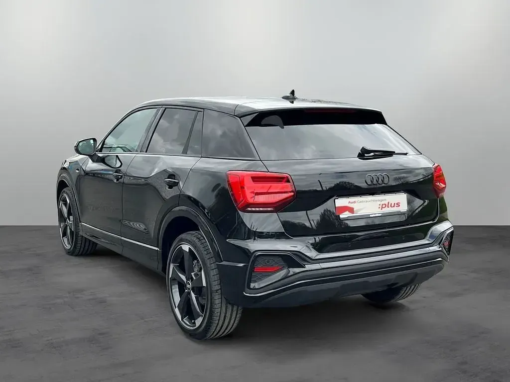 Używany Audi Q2 Competition 150 KM (110 kW) 2026 Czarny SUV