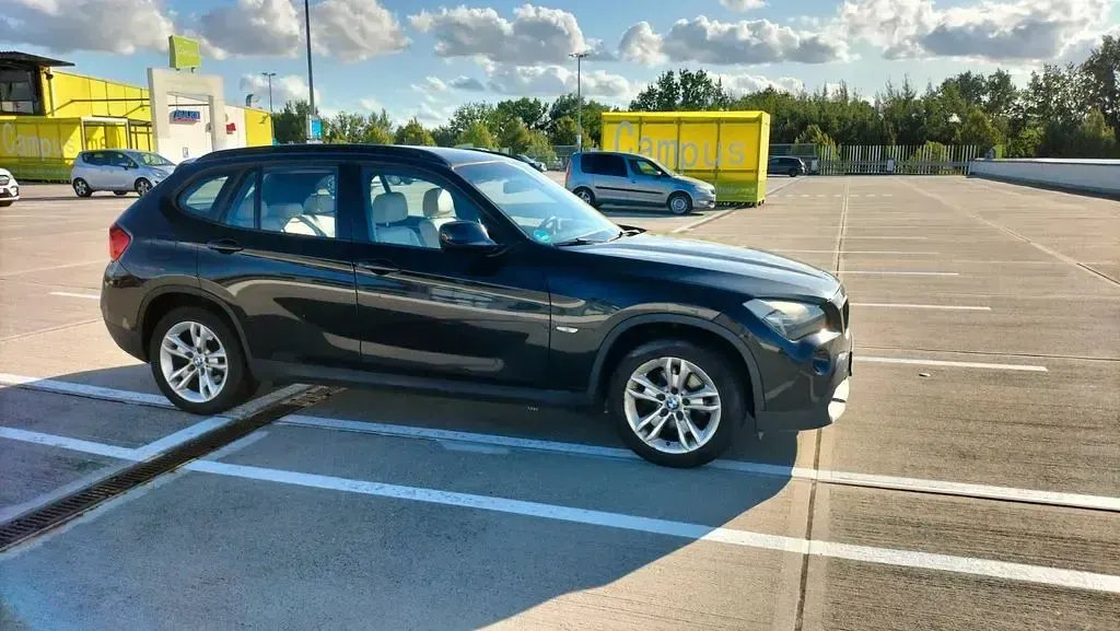 Gebraucht BMW X1 Sport Line 177 PS (130 kW) 2010 Schwarz SUV