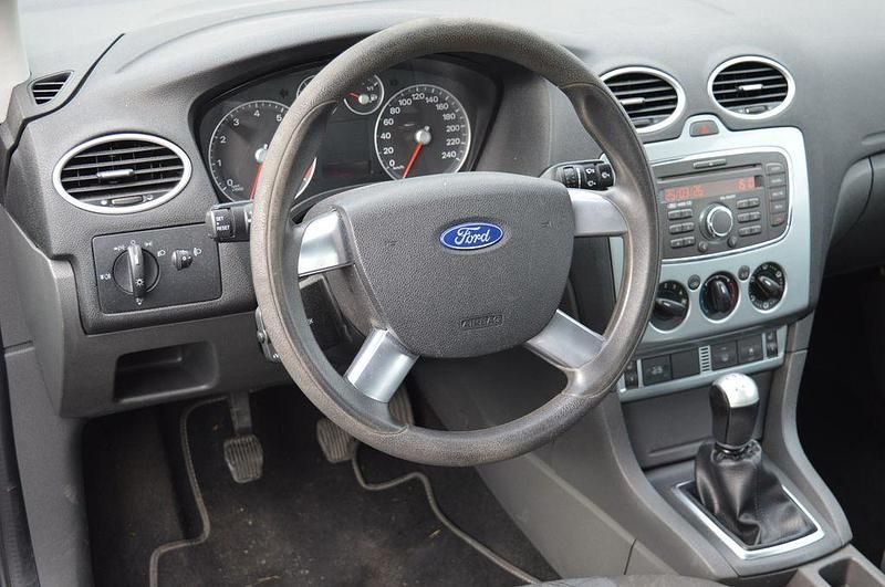 Occasion Ford Focus Cabriolet Trend 101 ch (74 kW) 2007 Noir Cabriolet