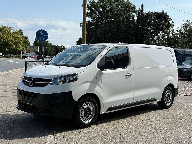 Weiß Gebraucht 2021 Opel Vivaro Edition Van | 14.990 € - Bild 1/4