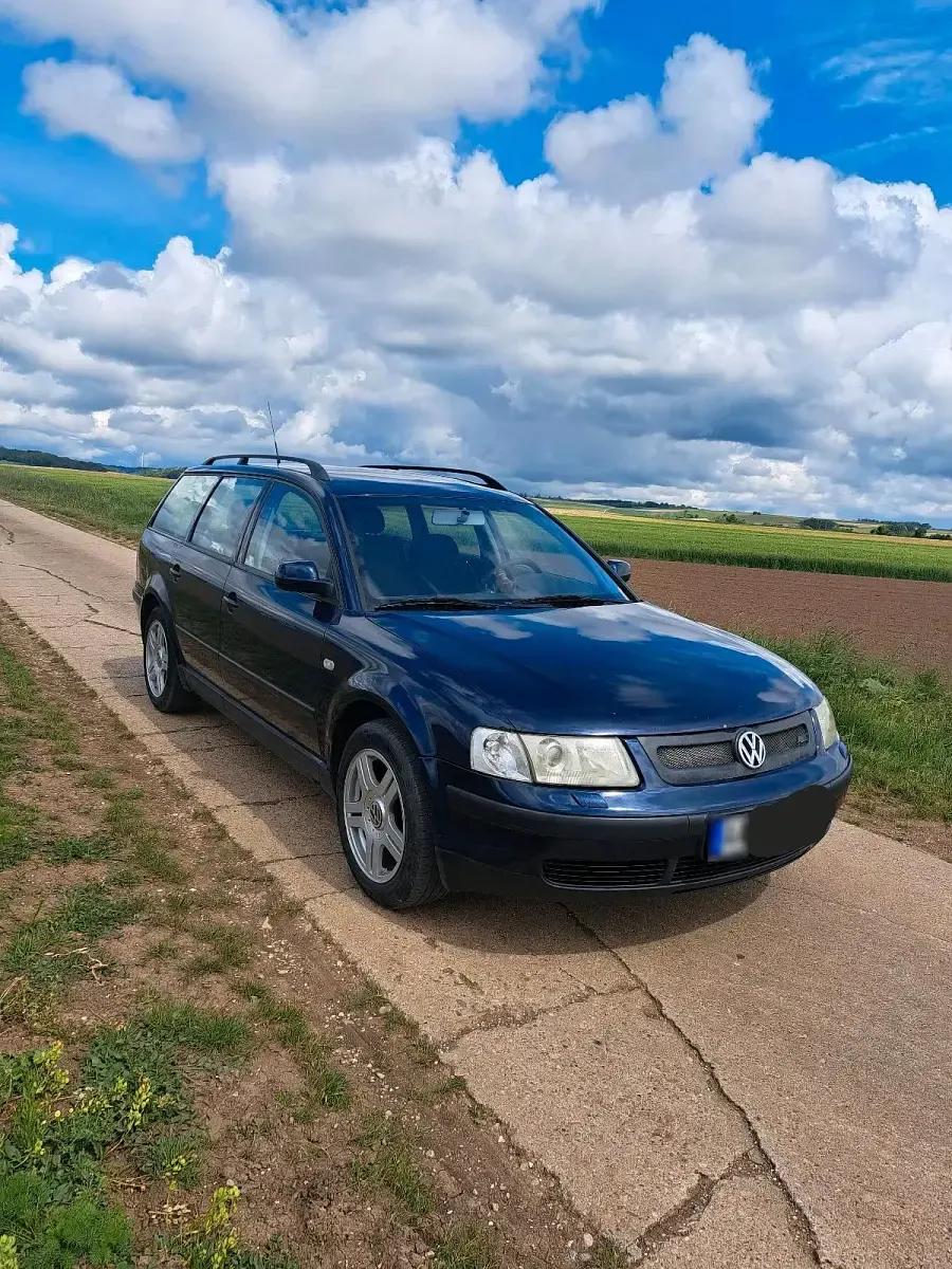 Gebraucht VW Passat 110 PS (80 kW) 2000 Blau Kombi