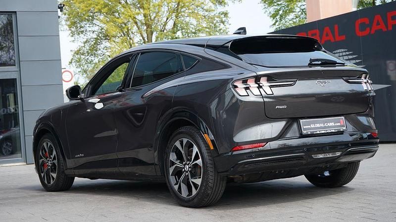 Gebraucht Ford Mustang Mach-E 197 kW (269 PS) 2022 Grau SUV