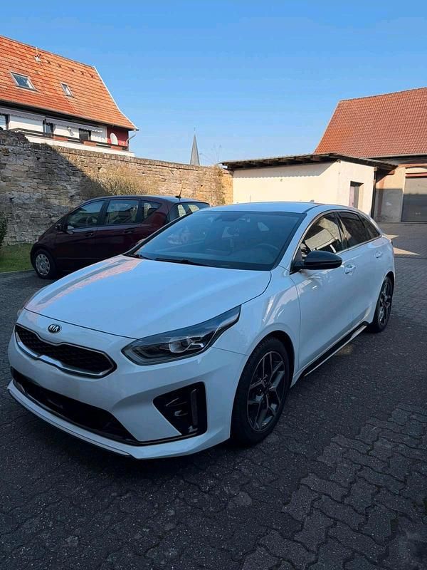 Gebraucht Kia ProCeed GT-Line 120 PS (88 kW) 2020 Weiß Kombi