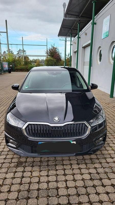 Schwarz Gebraucht 2022 Skoda Fabia Style Kleinwagen | 19.900 € (Fairer Preis) - Bild 1/4