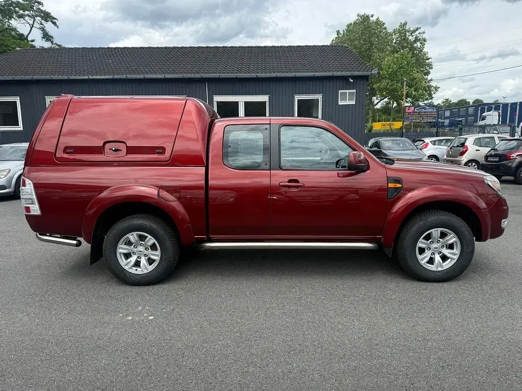 Gebraucht Ford Ranger XLT 143 PS (105 kW) 2011 Rot Pickup