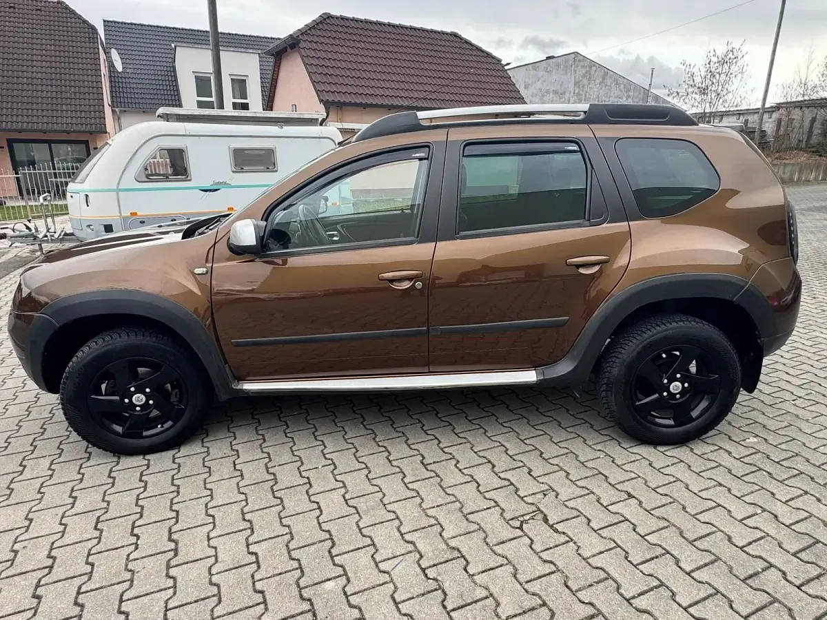 Gebraucht Dacia Duster Prestige 110 PS (80 kW) 2011 Gold SUV