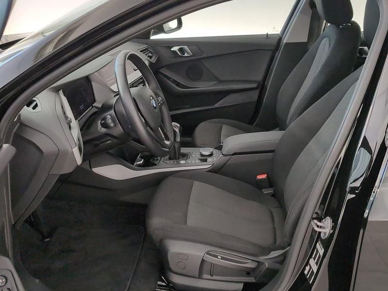 Gebraucht BMW 116 109 PS (80 kW) 2024 Schwarz uni Kleinwagen