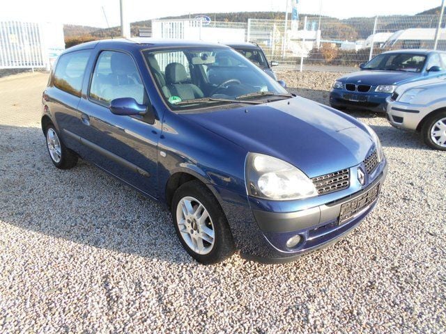 Blau metallic Gebraucht 2003 Renault Clio II Authentique Limousine | 2.100 € - Bild 1/4