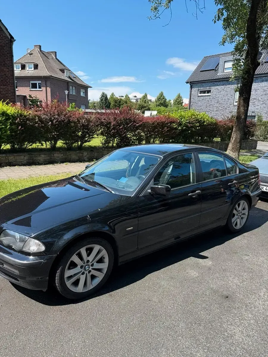 Gebraucht BMW 316 105 PS (77 kW) 1999 Schwarz Limousine