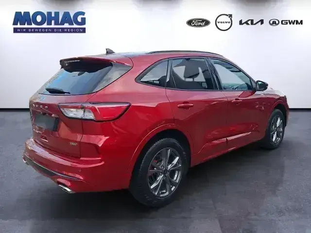 Gebraucht Ford Kuga ST-Line X 225 PS (165 kW) 2022 Rot SUV