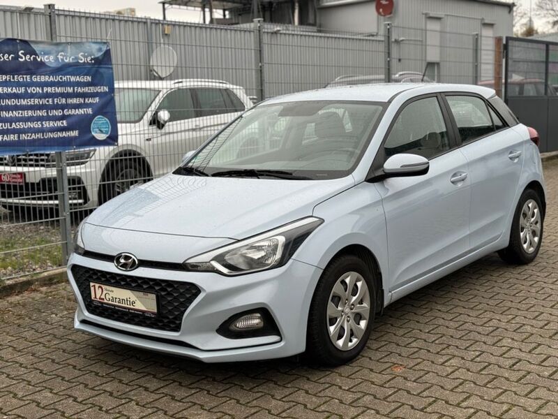 Weiß Gebraucht 2019 Hyundai i20 Kleinwagen | 10.990 € (Fairer Preis) - Bild 1/4