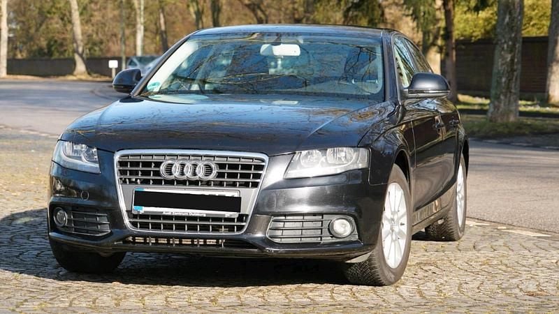 Gebraucht Audi A4 Ambiente 160 PS (117 kW) 2008 Schwarz Limousine