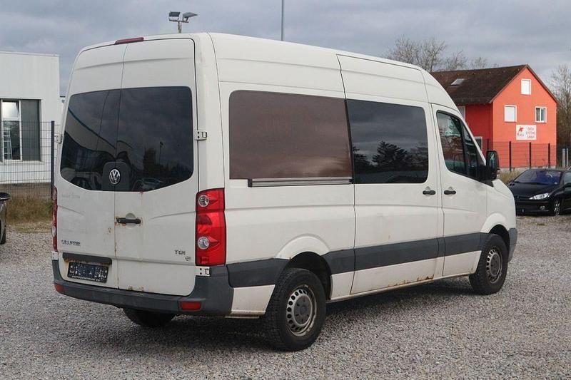 Gebraucht VW Crafter 136 PS (100 kW) 2011 Grau Van