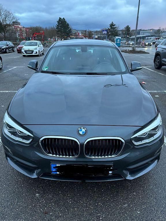 Gebraucht BMW 118 Advantage 136 PS (100 kW) 2018 Grau Kleinwagen