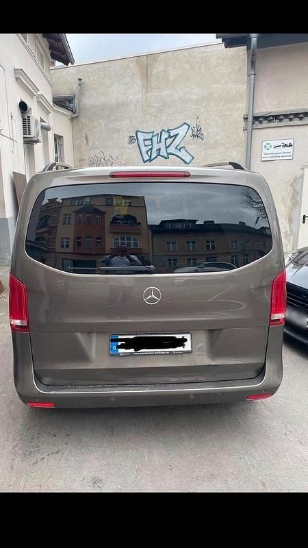 Usata Mercedes V220 163 CV (119 kW) 2016 Grigio Monovolume