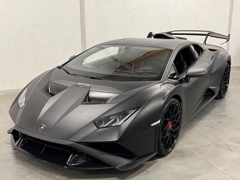Second-hand Lamborghini Huracán 640 CP (470 kW) 2022 Negru