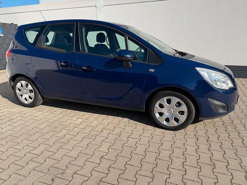 Gebraucht Opel Meriva 120 PS (88 kW) 2012 Blau Van / Kleinbus