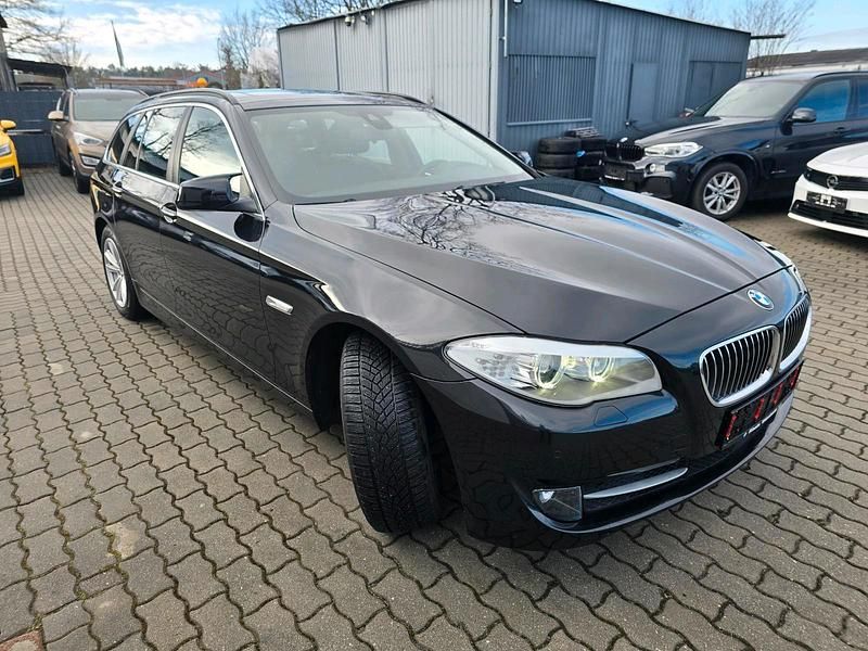 Gebraucht BMW 520 184 PS (135 kW) 2013 Schwarz Kombi