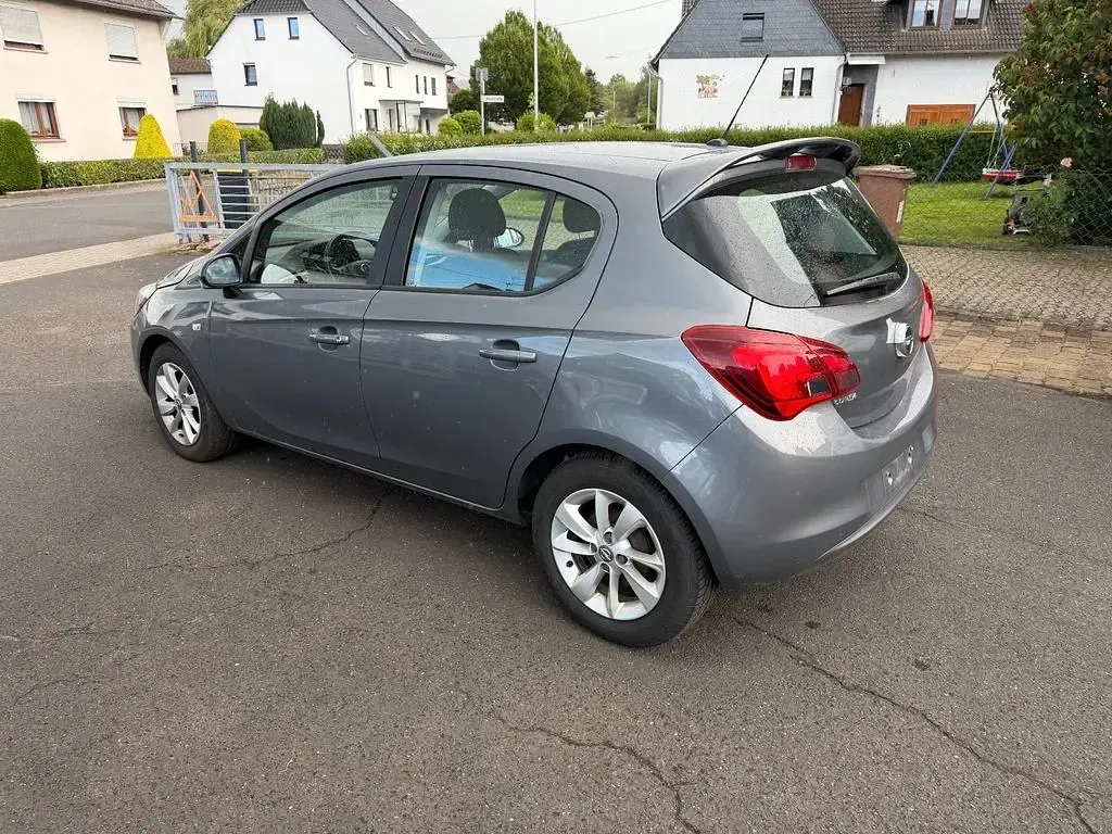 Gebraucht Opel Corsa Edition 90 PS (66 kW) 2016 Other Kleinwagen