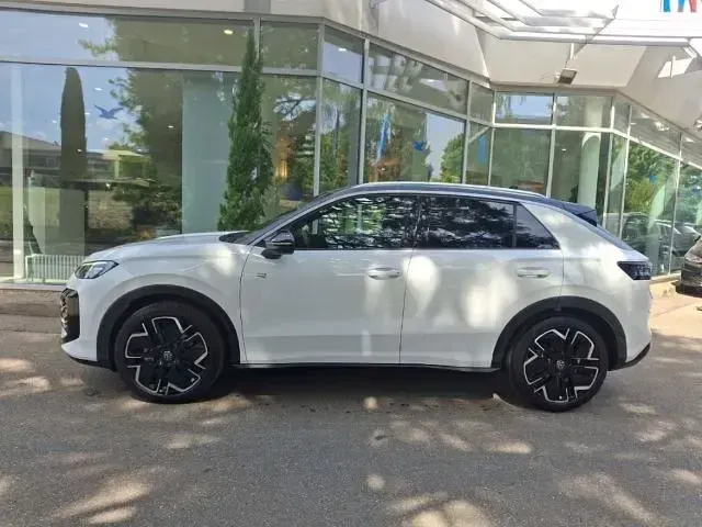 Gebraucht VW T-Roc R-line 150 PS (110 kW) 2026 Weiß SUV