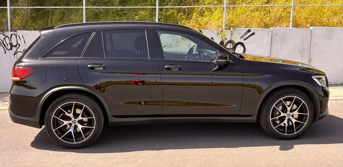 Gebraucht Mercedes GLC400d 330 PS (242 kW) 2020 Schwarz SUV